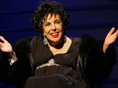Elizabeth Taylor: Nước mắt và nụ cười ảnh 3