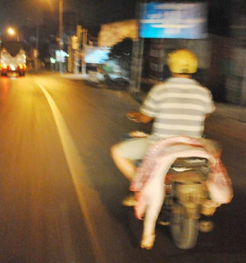 Heo lậu từ lò ra chợ ảnh 4