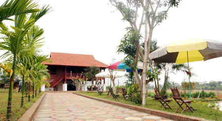 Du lịch tìm về bản sắc văn hoá bản địa là xu hướng nghỉ dưỡng hấp dẫn của những người có thu nhập khá hiện nay (Ảnh cung cấp). Du lịch tìm về bản sắc văn hoá bản địa là xu hướng nghỉ dưỡng hấp dẫn của những người có thu nhập khá hiện nay (Ảnh cung cấp).