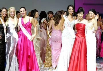 Cá nhân được thi hoa hậu quốc tế? ảnh 3