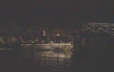 Tin mới nhận: Tàu du lịch Dìn Ký chìm trên sông Sài Gòn, còn 15 người mất tích ảnh 1