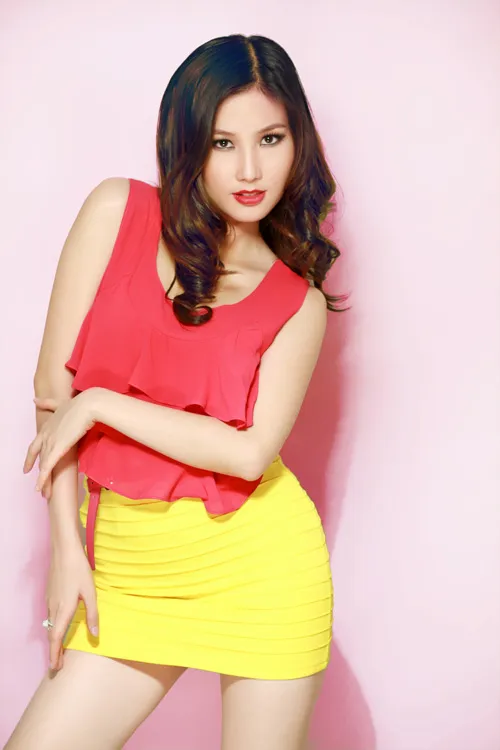 Nét đẹp quyến rũ và lôi cuốn của Diễm My 9x ảnh 5