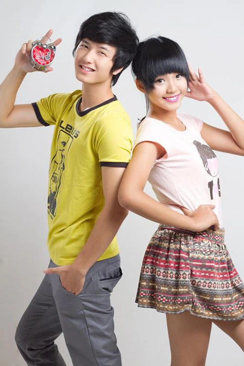 Người mẫu 12 tuổi là "bạn gái" của Huỳnh Anh ảnh 2