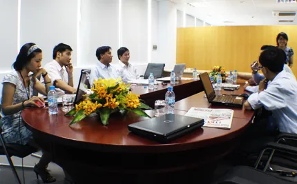 Giao lưu trực tuyến: Gỡ vướng trong chi trả bảo hiểm thất nghiệp ảnh 8