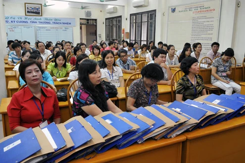 Sĩ tử trong môn thi tốt nghiệp đầu tiên ảnh 6