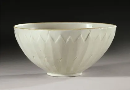 Bát cổ mua 3 USD bán được 2,2 triệu USD ảnh 1