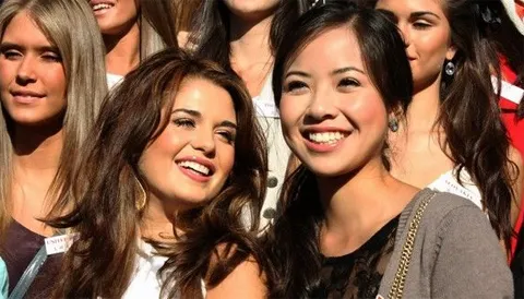 Trang phục dạ hội Kiều Khanh sẽ diện đêm chung kết ảnh 5 Trang phục dạ hội Kiều Khanh sẽ diện đêm chung kết ảnh 5