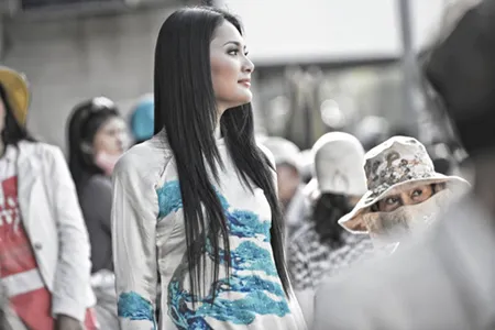 Hương Giang thành tâm điểm trên phố ảnh 6 Hương Giang thành tâm điểm trên phố ảnh 6