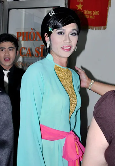 Hoài Linh: Tết toàn ăn… cơm hộp ảnh 1