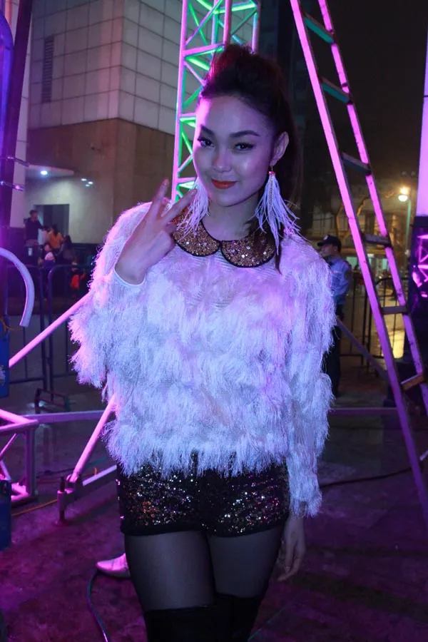 Hoàng Thùy Linh "đọ" sắc với Minh Hằng ảnh 6