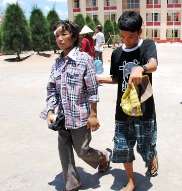 Vụ em trai 14 tuổi bị hành hạ ở Cà Mau: Ký ức tuổi thơ quá buồn… ảnh 3 Vụ em trai 14 tuổi bị hành hạ ở Cà Mau: Ký ức tuổi thơ quá buồn… ảnh 3