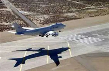 Mỹ thử thành công vũ khí laze chặn diệt tên lửa đang bay ảnh 2