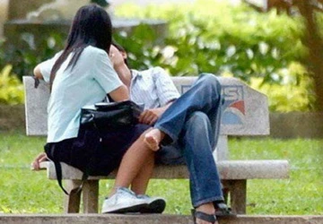 Cha mẹ cấm yêu, con bỏ nhà đi bụi ảnh 1