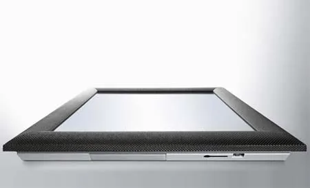 Màn hình viền gỗ, da cá sấu và kim loại quý ảnh 9