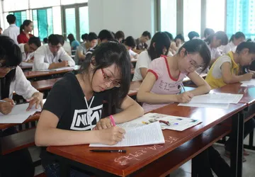 Đề văn thời sự, đề sinh lắt léo ảnh 2 Đề văn thời sự, đề sinh lắt léo ảnh 2