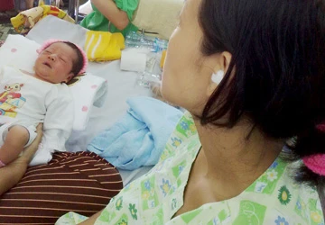 Dù mùa lạnh, sản phụ vẫn không nên nằm than ảnh 1