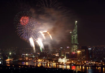 TP.HCM và Hà Nội rực rỡ pháo hoa ảnh 1