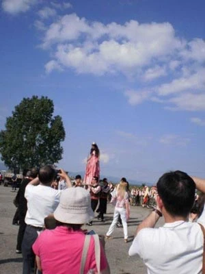 Lễ hội hoa hồng tại Bulgaria ảnh 3