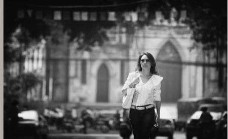 Mỹ Tâm ra sách ảnh và hát nhạc xưa ảnh 3