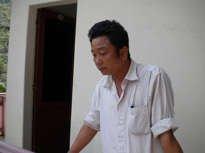 Tường thuật trực tiếp: Trục vớt chiếc xe khách bị lũ cuốn trôi - Phần 2 ảnh 2 Tường thuật trực tiếp: Trục vớt chiếc xe khách bị lũ cuốn trôi - Phần 2 ảnh 2