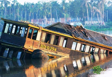 TP.HCM tổng kiểm tra các tàu du lịch trên sông ảnh 1