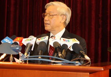 Bế mạc Hội nghị Trung ương 7 (khóa XI): Có thêm hai ủy viên Bộ Chính trị ảnh 1