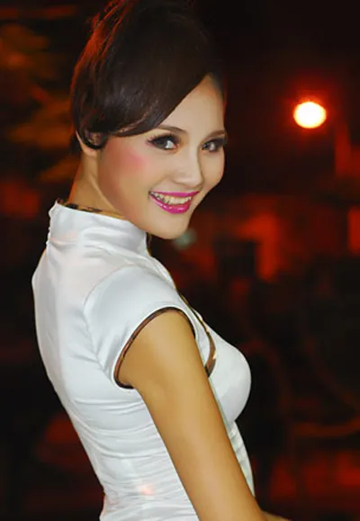 Hương Giang tiến sâu vào Top “mặt đẹp” ảnh 1