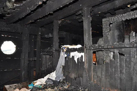 Cháy tàu du lịch gần 7 tỷ đồng trên Vịnh Hạ Long ảnh 1 Cháy tàu du lịch gần 7 tỷ đồng trên Vịnh Hạ Long ảnh 1