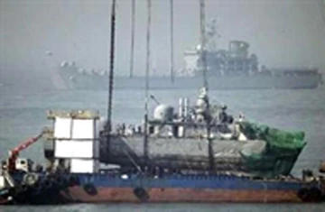 Hàn Quốc cân nhắc đưa vụ chìm tàu chiến ra Hội đồng Bảo an ảnh 1