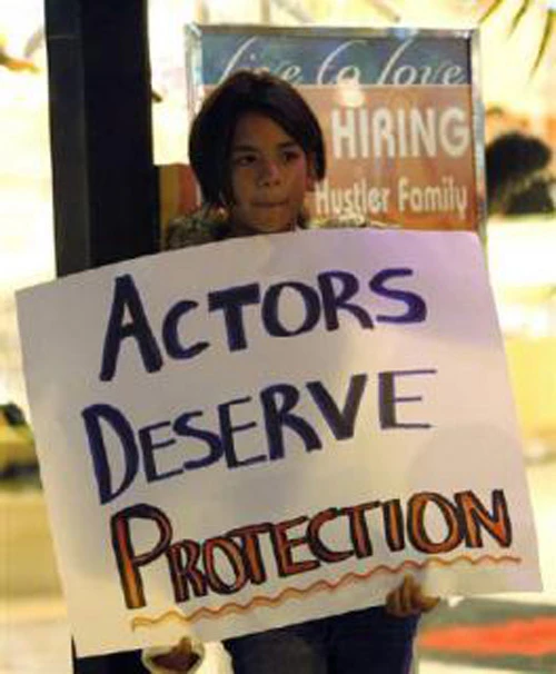 Hàng loạt diễn viên khiêu dâm mắc bệnh giang mai ảnh 1