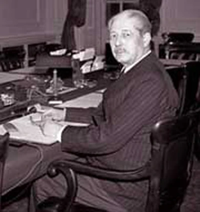 Tiết lộ hồ sơ mật về chương trình nghe lén Chính phủ Anh của MI-5 ảnh 2