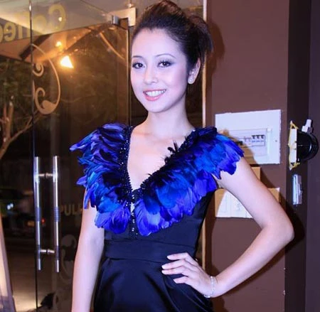 Jennifer Phạm một mình vẫn tươi ảnh 1 Jennifer Phạm một mình vẫn tươi ảnh 1