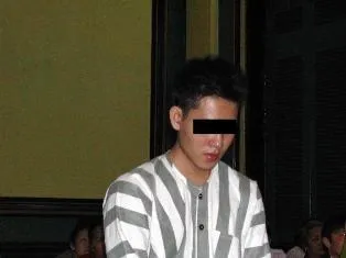 Thanh niên đẹp trai gây tội vì nữ tài xế quá đẹp ảnh 1 Thanh niên đẹp trai gây tội vì nữ tài xế quá đẹp ảnh 1