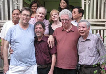 Nhà văn Lê Lựu: Kể chuyện “đi sứ” văn học đến Mỹ ảnh 2