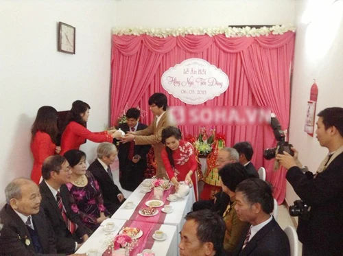 Giáo sư Cù Trọng Xoay bí mật làm đám hỏi ảnh 1