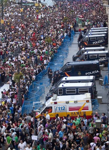 Biểu tình nổ ra khắp Tây Ban Nha ảnh 3 Biểu tình nổ ra khắp Tây Ban Nha ảnh 3