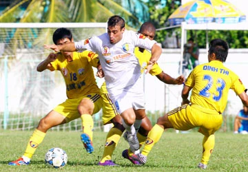Vòng 16 giải hạng nhất: SQC Bình Định như rắn mất đầu ảnh 1