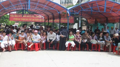 Đổ xăng đốt cả nhà hàng xóm trong đêm ảnh 2