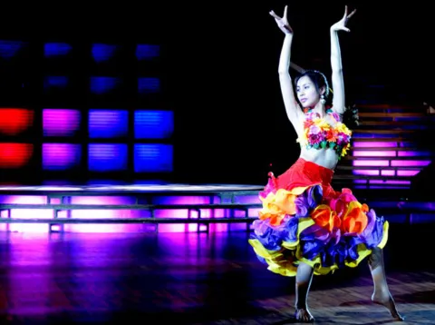 Bước nhảy tốc váy của Thủy Tiên ảnh 1 Bước nhảy tốc váy của Thủy Tiên ảnh 1