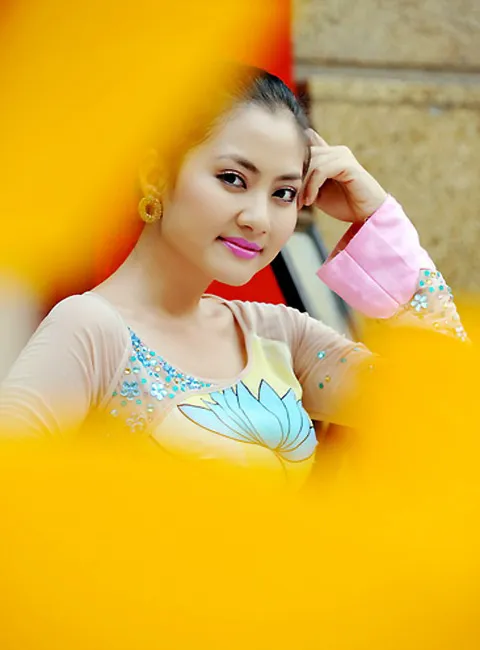 Kiều nữ Ngọc Lan cười ảnh 6