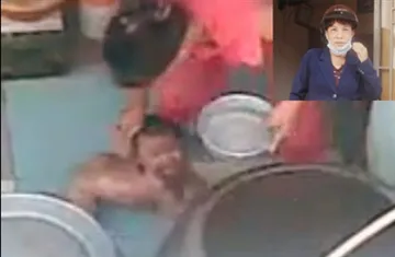 Đề nghị truy tố bảo mẫu tắm trẻ bằng chân ảnh 1