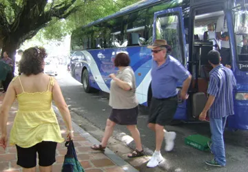 Hà Nội: Không còn cảnh du khách bị đeo bám ảnh 2