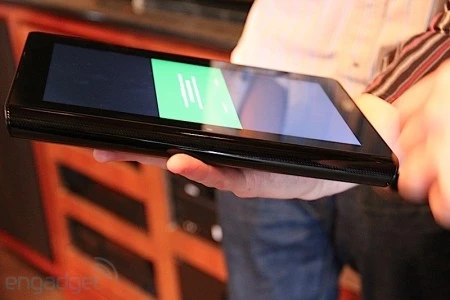 Tính năng chơi game giải trí trên 2 tablet của Sony ảnh 3