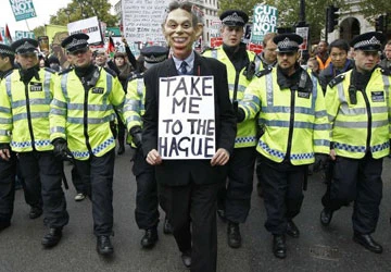 Biểu tình phản chiến ở Anh và Mỹ ảnh 1