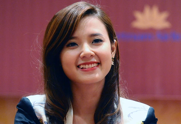 Midu hút hồn với vẻ đẹp trẻ thơ ảnh 4