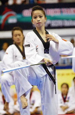 Những hoa khôi duyên dáng làng võ Việt ảnh 2 Những hoa khôi duyên dáng làng võ Việt ảnh 2