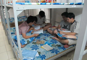 “Điểm mờ” trong quản lý nội trú ảnh 2