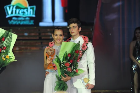 Minh Hằng trở thành “Nữ hoàng Bước nhảy hoàn vũ 2012” ảnh 3