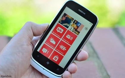 Windows Phone rẻ nhất của Nokia có bản phần mềm mới ảnh 1