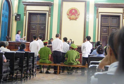 Trực tiếp phiên xử Hoàng Khương- phần 1: Đông Anh khai không đưa tiền cho ai hết ảnh 7